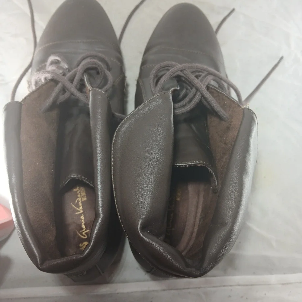 Gloria Vanderbilt Claudette Brown Lace Up Ankle Boots Memory Foam Mens 9M‎